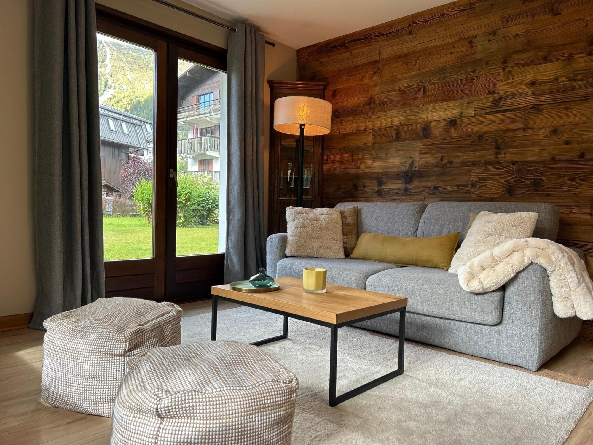 Appartement Style Chalet Avec Grande Terrasse Et Parking Prive Chamonix Bagian luar foto